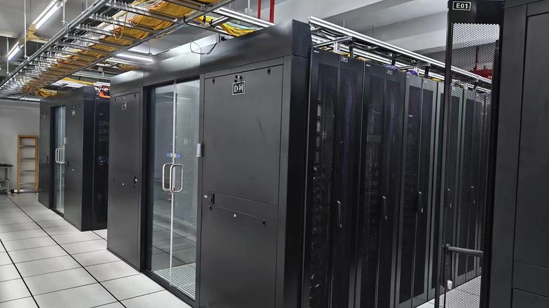 以下是根据以上标准，整理的数据分析师培训机构排名前十：